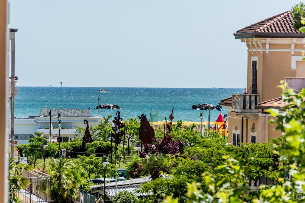 B&B Hotel Souvenir Чезенатико Экстерьер фото